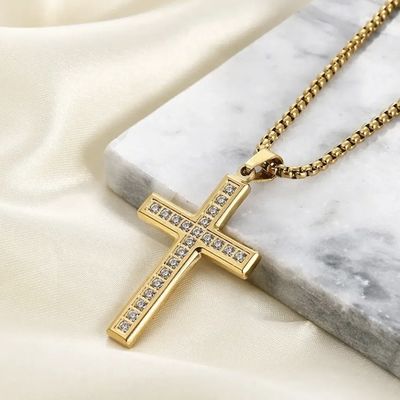 Trendy Custom Stainless Steel Cross Necklaces Gold Plated For Women Men